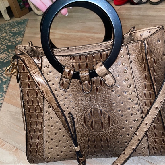Handbags - Crocodile skin like bag 💼
